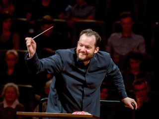 Andris Nelsons dirigiert Tschaikowsky - Sinfonie Nr. 4 f-Moll
